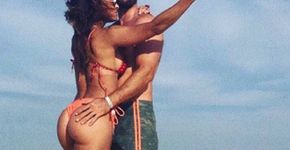 Juliana Paes posa em foto com marido e um detalhe chama atenção