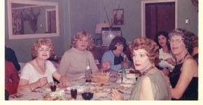 Nos anos 50, homens frequentavam casa secreta para agir e vestir como mulheres