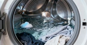 O sinal oculto de que sua máquina de lavar roupa está sendo sobrecarregada