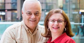 O exemplo de um casal de idosos que fez curso de inglês no Canadá