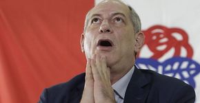 Ciro Gomes xinga Jair Bolsonaro e seus três filhos