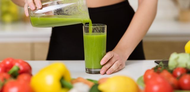 A receita de suco verde com melão e linhaça que você precisa provar