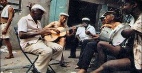 Roda de samba na Galeria Olido