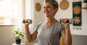 “Aos 71 anos, tenho mais força e energia do que tinha há 50 anos. Não estou treinando para a minha idade, estou treinando para a minha vida.”
