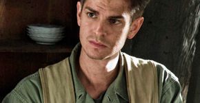 Andrew Garfield é criticado por comentários sobre papel como gay