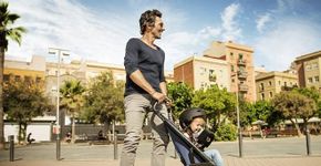 Invenção permite acoplar longboard no carrinho de bebê