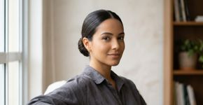 O que o hábito de usar o cabelo preso revela sobre sua personalidade, segundo a psicologia