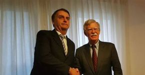 Principal assessor de Trump erra o nome de Bolsonaro e vira piada