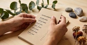 Os 5 nomes de bebês inspirados na natureza que vão virar febre em 2026