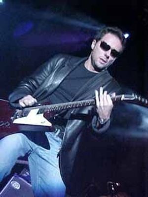 Músico e escritor Tony Bellotto 
