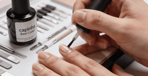 Melhor truque para o esmalte ficar muito mais tempo sem descascar nas pontas