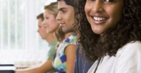 4 oportunidades de emprego para universitários e recém-formados