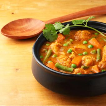 Featured mobile: Esse curry de legumes vegetariano é fácil de fazer e combina com o jantar