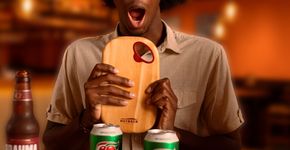Outback lança versão especial de tábua para fãs levarem para casa
