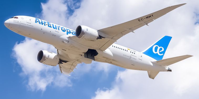 Featured main: Air Europa permite dividir passagem entre até três cartões