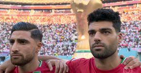 Por que os jogadores do Irã se recusaram a cantar o hino nacional?