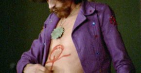 Documentários sobre Os Doces Bárbaros, Festival de MPB de 1967, Tropicália e Raul Seixas são exibidos no ‘Cinema na Grama’, na USP
