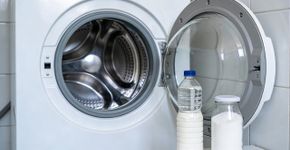 O truque de limpar a máquina de lavar com uma pastilha mágica