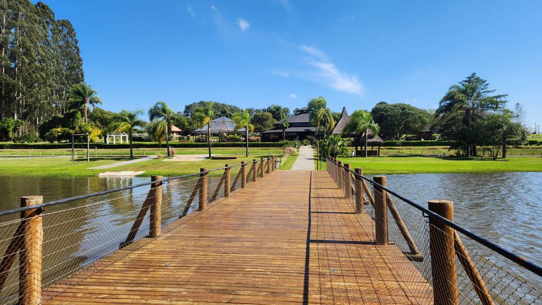 Virá tem uma ampla área ao ar livre perfeita para relaxar