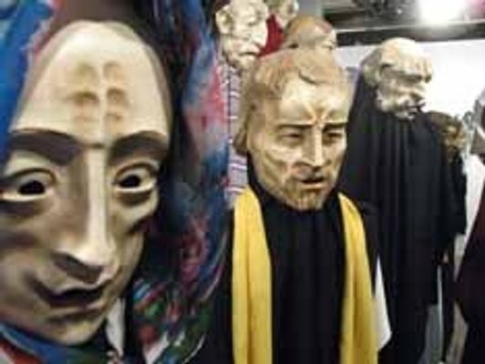 Máscaras teatrais expostas no Centro Cultural da Caixa