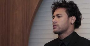 Após proposta,Neymar posta foto pensativo e deixa fãs em alvoroço