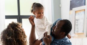 5 ações para apoiar pais e mães no ambiente de trabalho