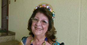 Aos 73, dona de casa vence concurso de beleza e se classifica para mundial
