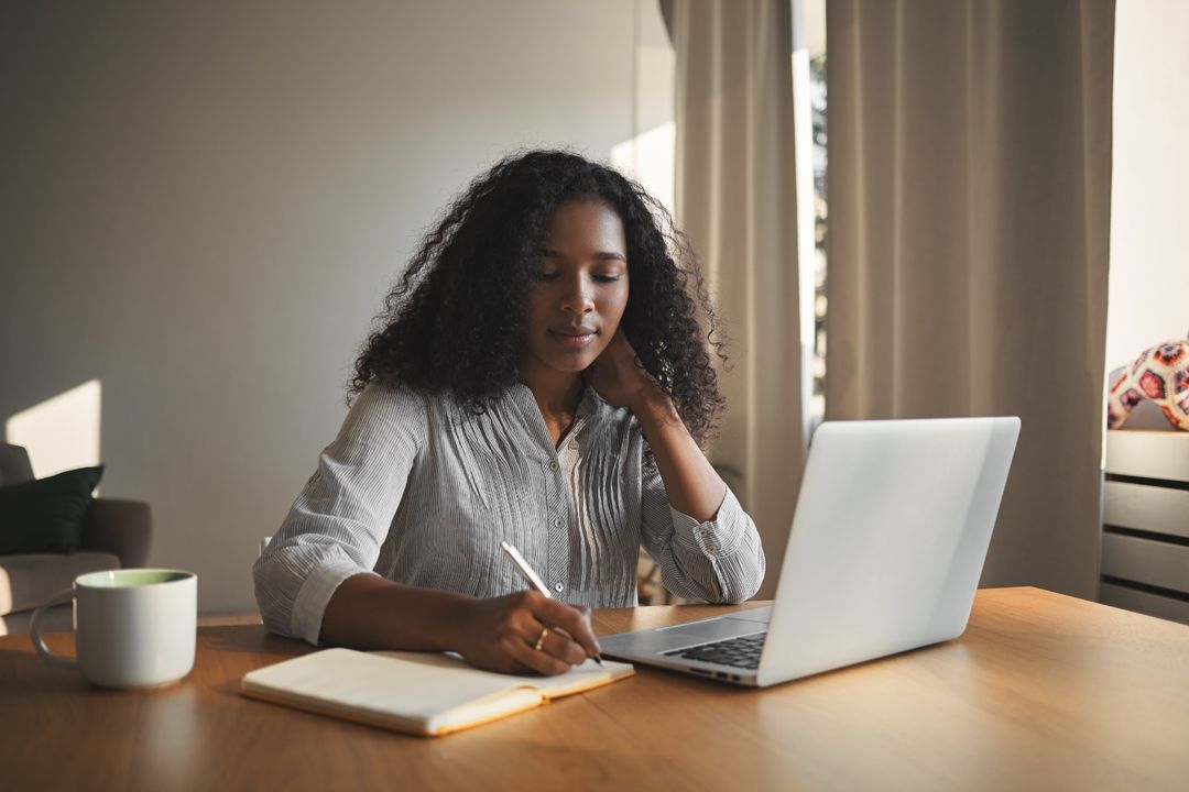 A iniciativa voltada a pessoas negras maiores de 18 anos que já empreendem ou desejam empreender