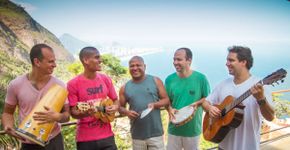 Morô Maria faz roda de samba com vista panorâmica da zona sul