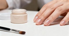 Esse truque secreto promete unhas inquebráveis!