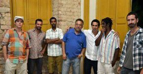 Grupo Sambalangandã faz roda no centro do Rio