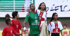 ‘Somos todos Bruno’: goleiro recebe apoio em estreia pelo Boa