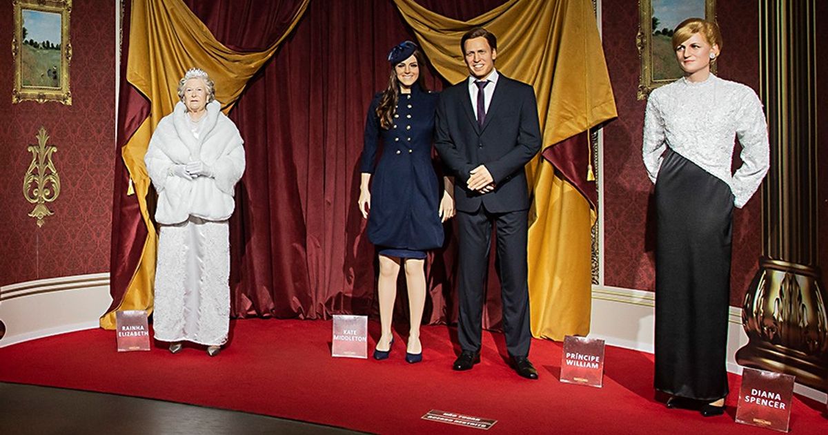 Museu de Cera de Olímpia ganha estátua do cantor Daniel; compare