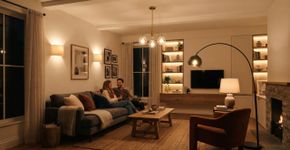 A iluminação feita só com spots embutidos ficou para trás: a nova tendência para 2026 é mais confortável, decorativa e sem depender de uma única fonte de luz