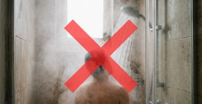 Ficar muito tempo no banho pode piorar o ressecamento da pele: dermatologistas americanos recomendam água morna e limitar banhos e duchas a cerca de 5 a 10 minutos