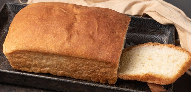 O pão caseiro de iogurte que não precisa sovar e cresce em 20 minutos
