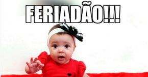 Mãe transforma fotos de bebê em memes para a internet