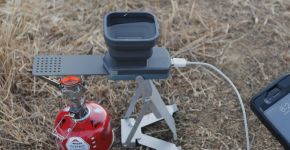 Compacto e independente, dispositivo usa o calor do fogo para carregar celular
