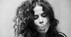 Ana Cañas e Kisser Clan fazem shows para ajudar refugiados em SP