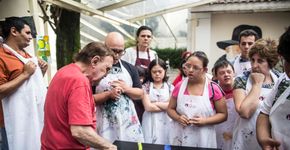 Exposição reúne obras de alunos com Síndrome de Down
