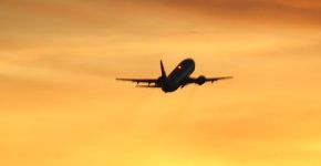 Momento de comprar passagem aérea para o fim de ano é agora