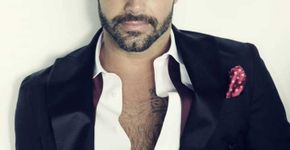Ricky Martin posta nude para falar de show em Las Vegas