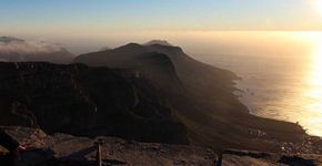 Table Mountain, uma das 7 maravilhas naturais do mundo