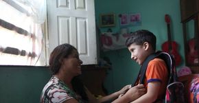 Aos 6 anos, Arthur está na escola: uma história de inclusão