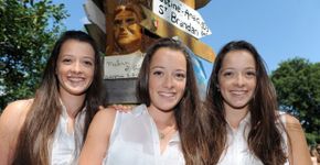 Gêmeos, trigêmeos e quadrigêmeos se reuniram em festival na França