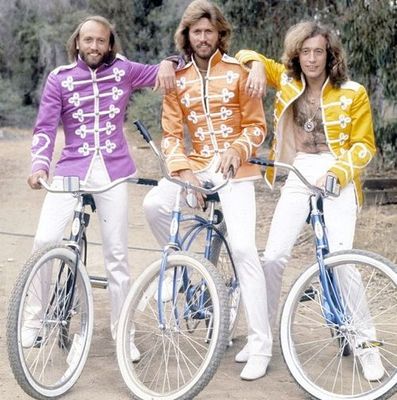 Barry Maurice e Robin Gibb