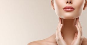 O que os dermatologistas não revelam sobre cuidados com pescoço e colo