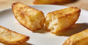 Como preparar a batata frita mais crocante em casa, de forma fácil e rápida, com um ingrediente secreto