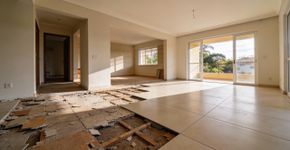 Quanto custa trocar o piso da casa por porcelanato em 2026?