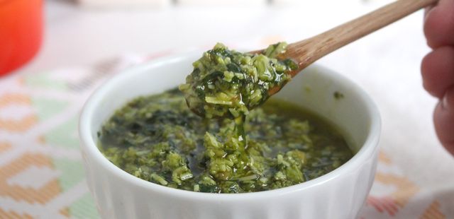 Molho pesto tradicional para uma macarronada de dar orgulho